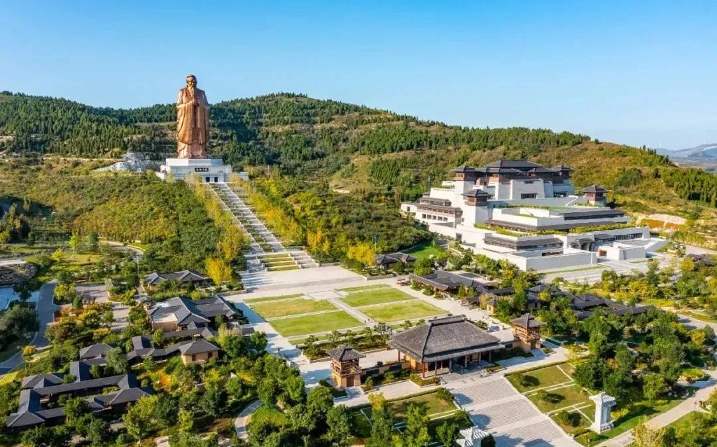 KHÁM PHÁ THÀNH PHỐ BIỂN THANH ĐẢO 6N6Đ