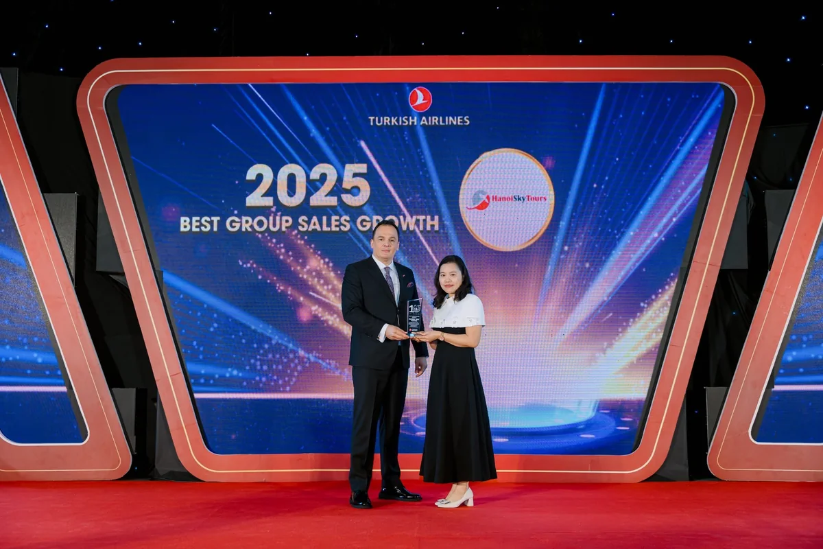HanoiSkyTours nhận giải Best Group Sales Growth từ Turkish Airlines