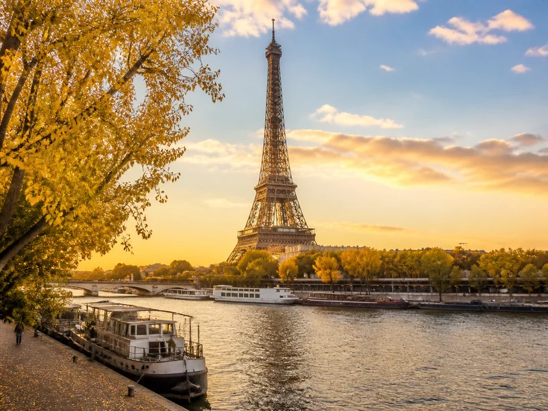 Paris mùa thu bên sông Seine