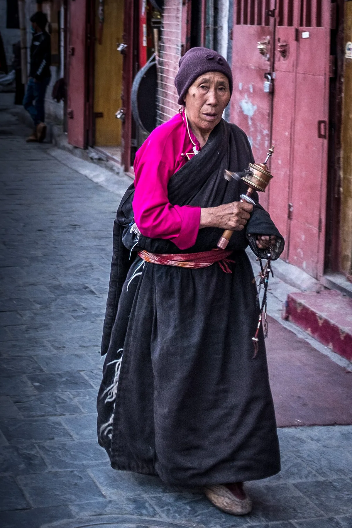 Chùa Đại Chiêu Jokhang và dòng người hành hương phố Bát Giác Barkhor