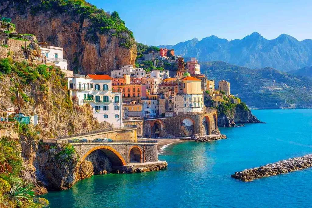 Bờ biển Amalfi Coast huyền thoại miền Nam Ý